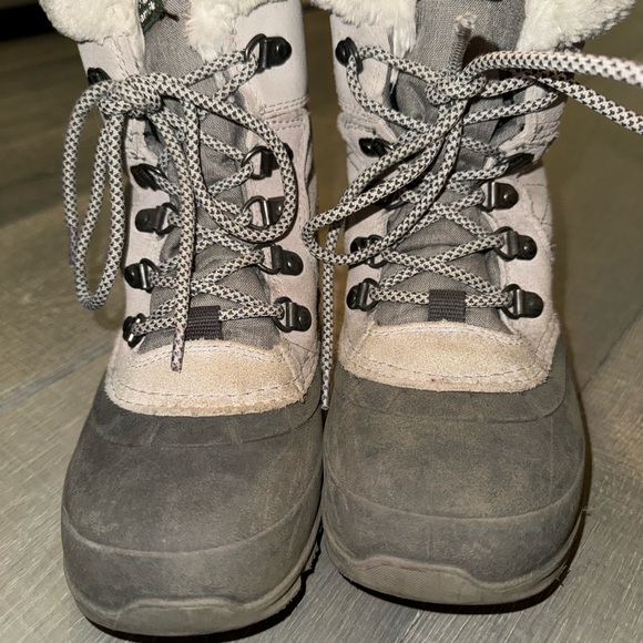 Kamik Fur Lined Boots with 3M Thinsulate Size 6 - Picture 3 of 9